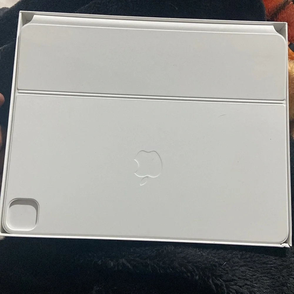 iPad Magic Keyboard (3rd, 4th, and 5th generation only)